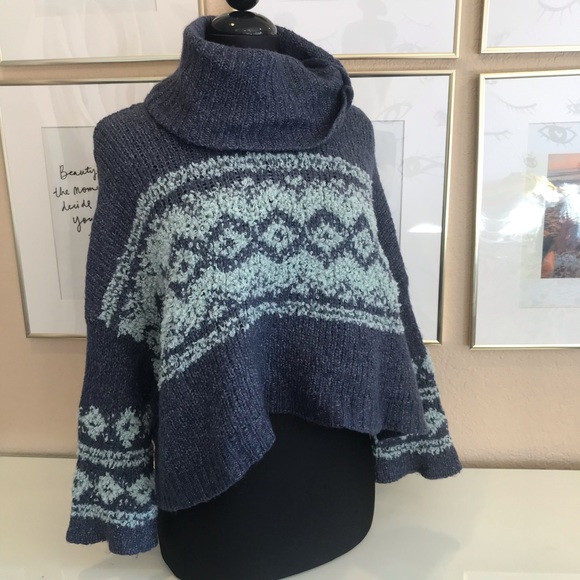 •Free People• Cowl Neck Crop Sweater - Picture 7 of 7